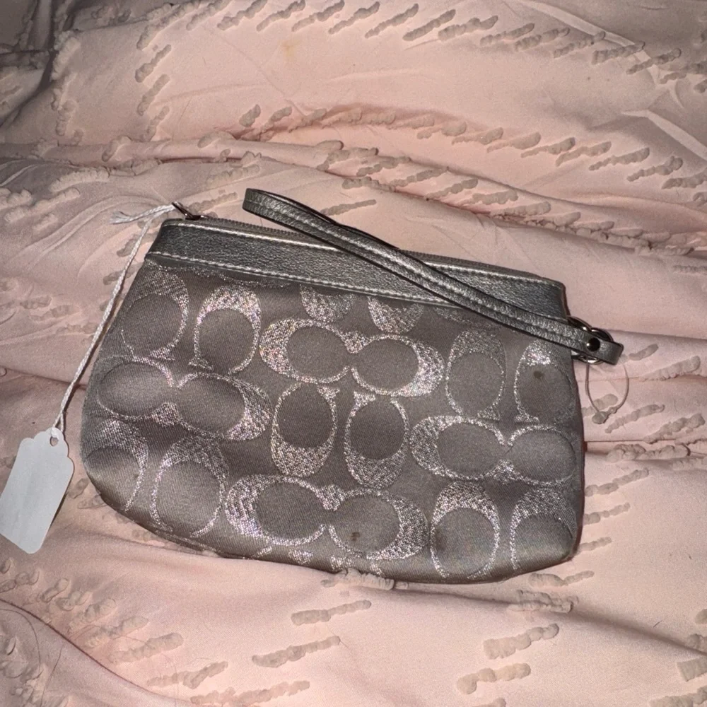 Coach silver metallic wristlet - Picture 1 of 10